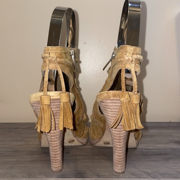 Vince Camuto women’s 9 wedges heels suede tan leather lace up tassel zipper Javy - Picture 4 of 10